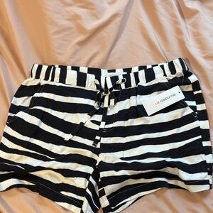 Liz Claiborne Women's Black and White Striped Shorts